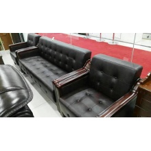 皮沙發(fā)  WH-W031皮沙發(fā)  規(guī)格尺寸：三人位：1780L*780W*830H  單人位：780L*780W*830H（可定制西皮、牛皮）